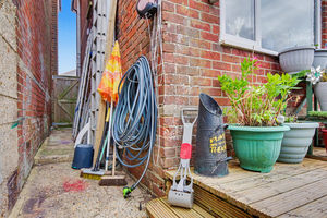 Side Path- click for photo gallery